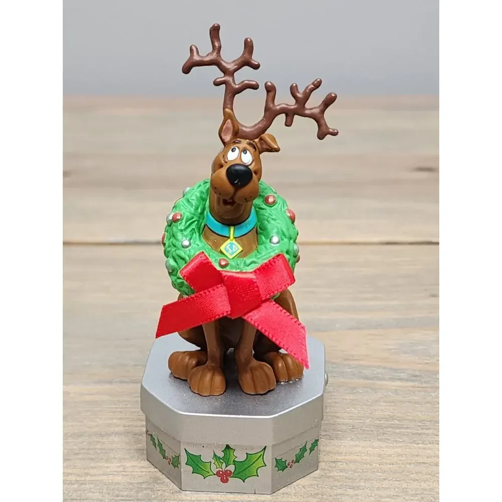 Hallmark Keepsake Ornament Scooby Doo Decorator Scooby Lot Of 2